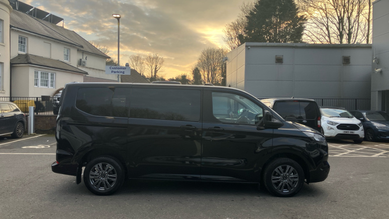 Ford Tourneo Custom 320 L1 Diesel Fwd 2.0 EcoBlue 136ps H1 Titanium 8 seater